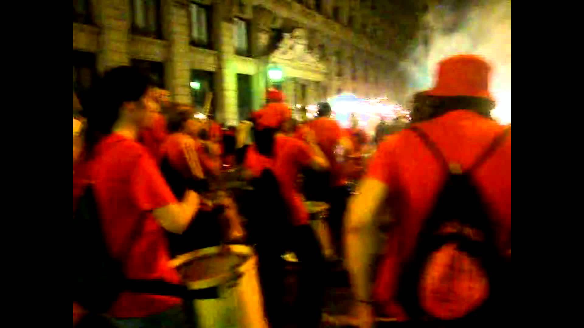 El 17 d'Octubre de 2015 els Diables de Sants, una de les colles amb més història de Barcelona, celebren el seu 35è aniversari.<br/>